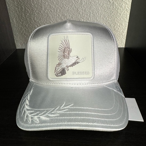Goorin Bros Trucker Total Whiteout Capsule 
"HASHTAG" Blessed Dove SOLD OUT - Picture 1 of 6